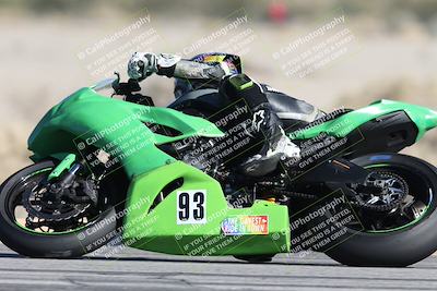 media/Dec-07-2025-CVMA (Sun) [[3e7d2de5dc]]/Race 4-Supersport Middleweight/